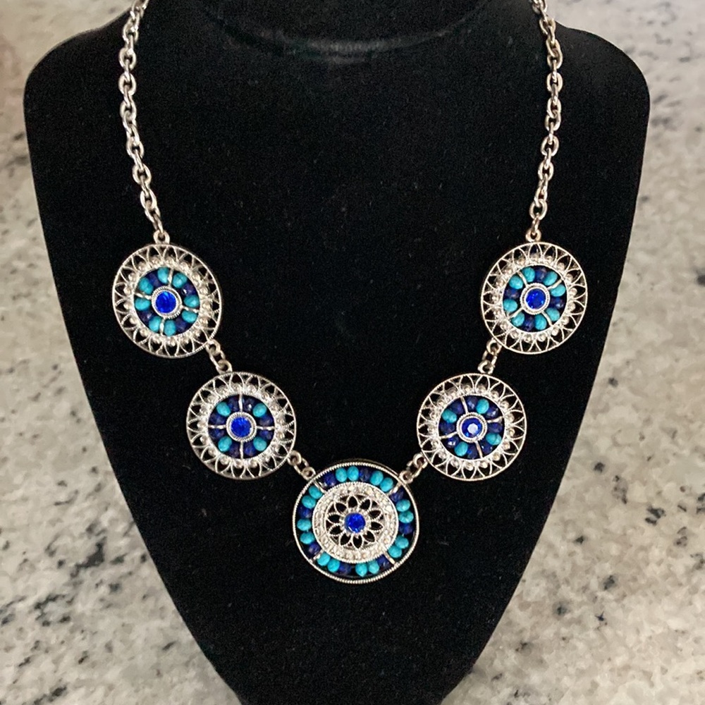 Costume Jewelry Silver, Aqua, & Blue Mandala Geomtric Vintage necklace!